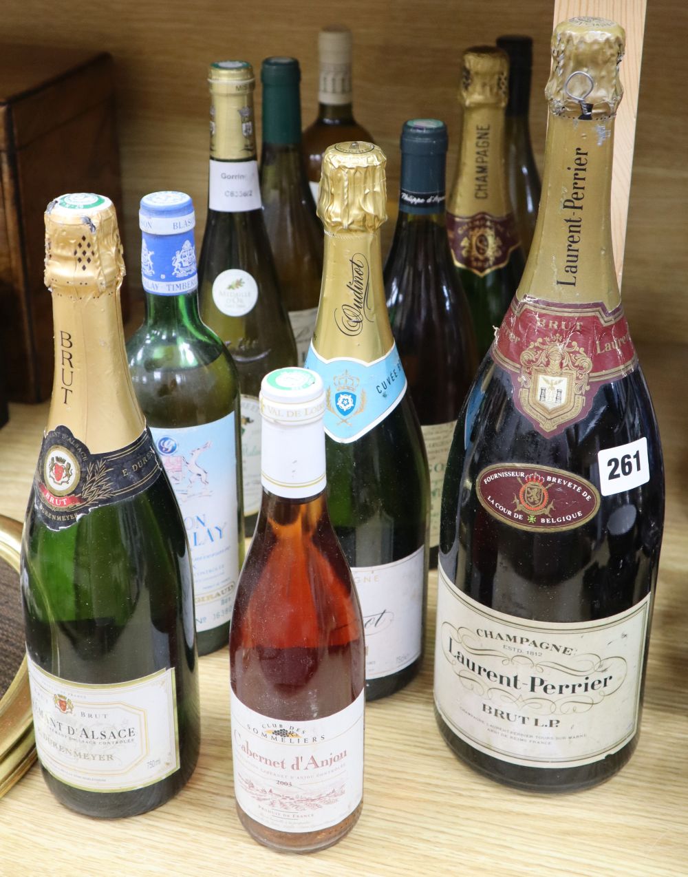 A quantity of champagne and wines